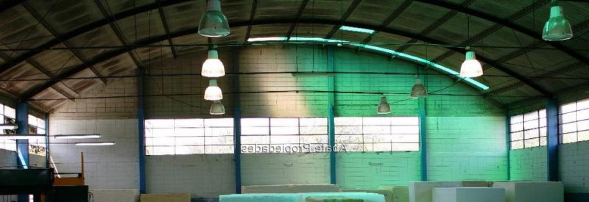 Здание с 3 спальнями в Монтевидео, Уругвай № 16373