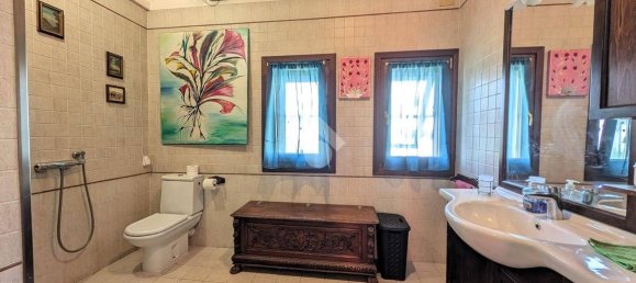 2 Schlafzimmer Villa in Treviso, Italy, Nr. 302462 10