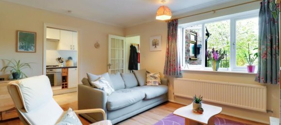 2 bedrooms Commercial property in Guildford, United Kingdom No. 13818 3