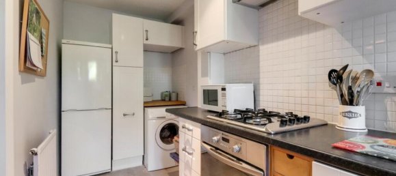 2 bedrooms Commercial property in Guildford, United Kingdom No. 13818 2