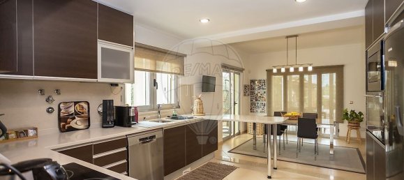 3 غرف نوم منزل في Palmela, Portugal رقم 189345 35