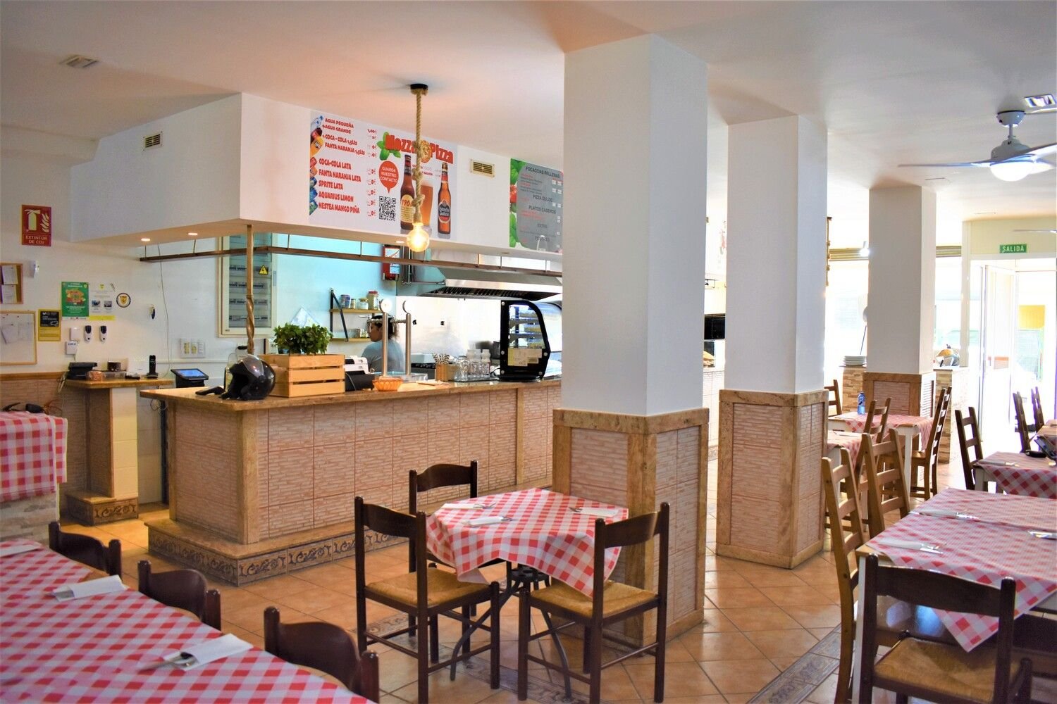 Gewerbliche Immobilie in Granadilla de Abona, Spain 120m², Nr. 188170