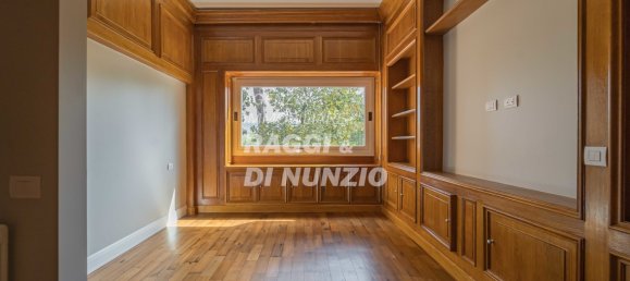 Квартира с 2 спальнями в Гроттаферрата, Италия № 156309 12