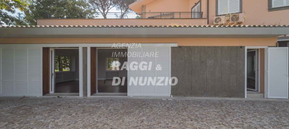 Квартира с 2 спальнями в Гроттаферрата, Италия № 156309 20