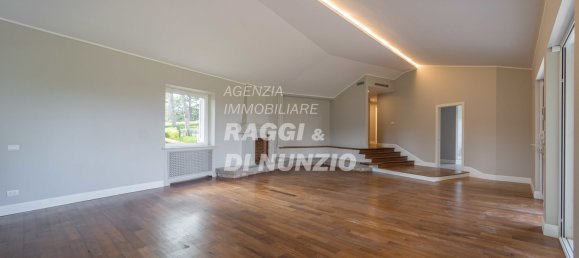 Квартира с 2 спальнями в Гроттаферрата, Италия № 156309 4