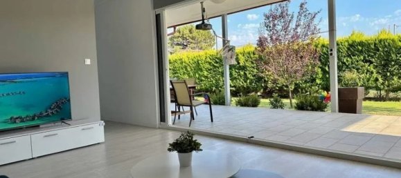 2 bedrooms Commercial property in Chalkidiki, Greece No. 2059 2