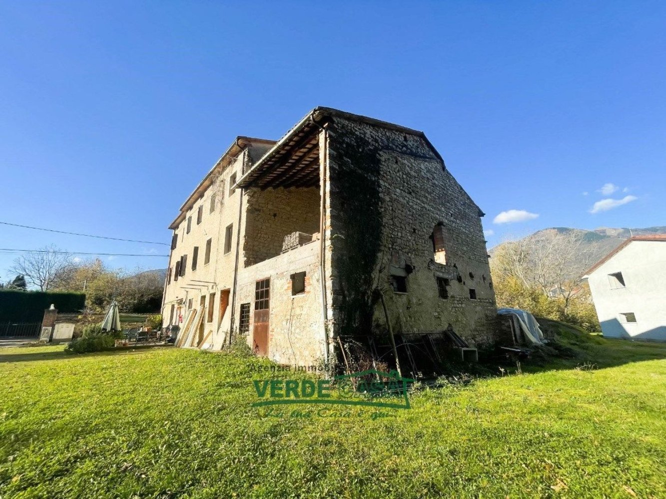 6 bedrooms House in Pieve del Grappa, Italy No. 372818