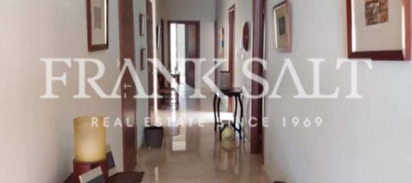 4 غرف نوم شقة في Sliema, Malta رقم 9885 5