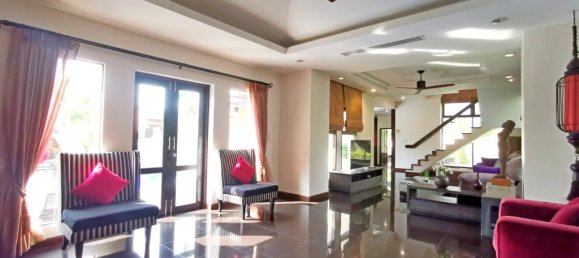 4 chambres house à louer à Pattaya, Chonburi, Eastern Thailand, Thailand № 57687 12