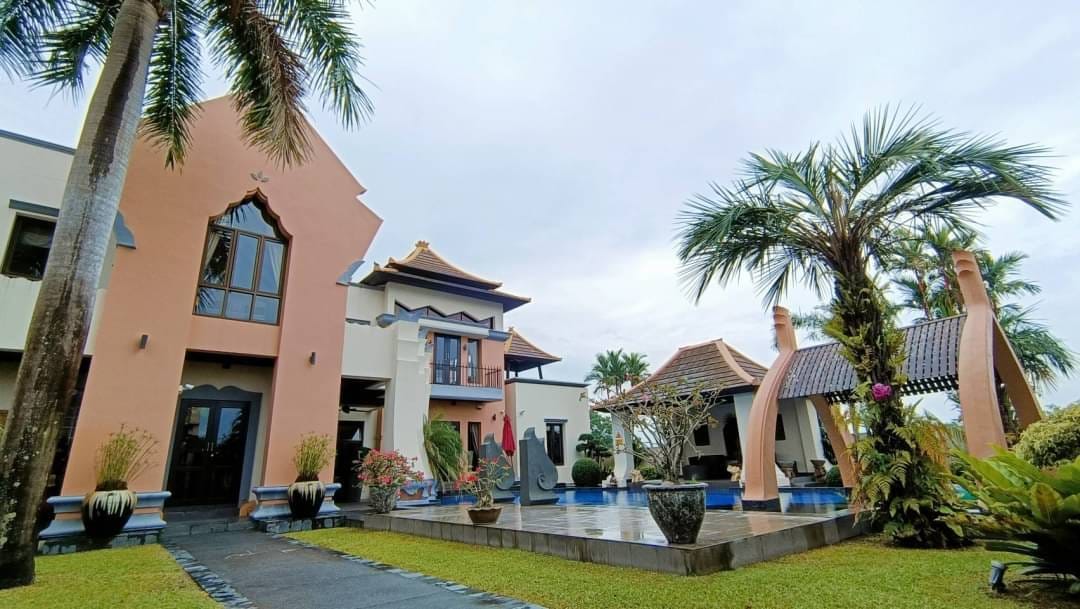 4 chambres house à louer à Pattaya, Chonburi, Eastern Thailand, Thailand № 57687