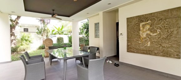 4 chambres house à louer à Pattaya, Chonburi, Eastern Thailand, Thailand № 57687 6
