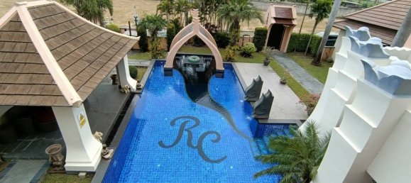 4 chambres house à louer à Pattaya, Chonburi, Eastern Thailand, Thailand № 57687 2