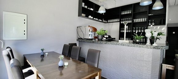 66m² Commercial property in Urbanizacion Las Filipinas, Spain No. 14452 7