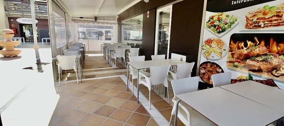 66m² Commercial property in Urbanizacion Las Filipinas, Spain No. 14452 4