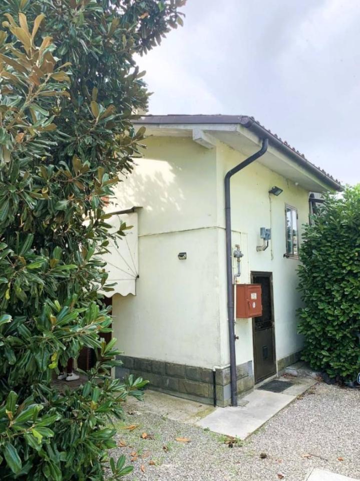 3-salle Appartement à San Pietro in Casale, Italy No. 67779