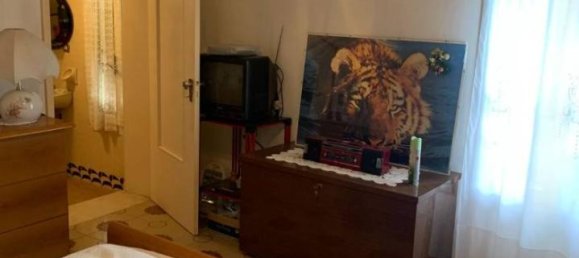 3-salle Appartement à San Pietro in Casale, Italy No. 67779 24