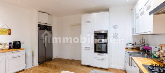 5 bedrooms Apartment in Rome, Italy No. 325057 27