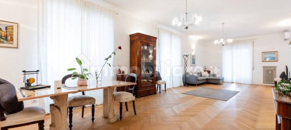 5 bedrooms Apartment in Rome, Italy No. 325057 14