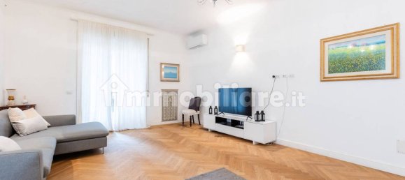 5 bedrooms Apartment in Rome, Italy No. 325057 10