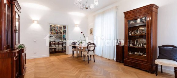 5 bedrooms Apartment in Rome, Italy No. 325057 13