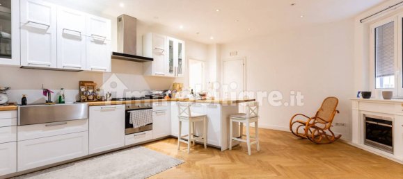 5 bedrooms Apartment in Rome, Italy No. 325057 25