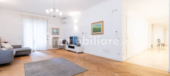5 bedrooms Apartment in Rome, Italy No. 325057 9