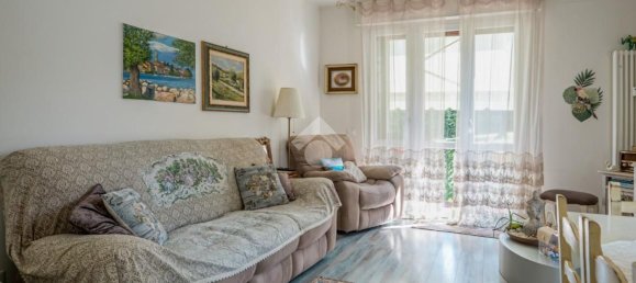 Apartamento de 3 habitaciónes en Salò, Italy No. 261503 3