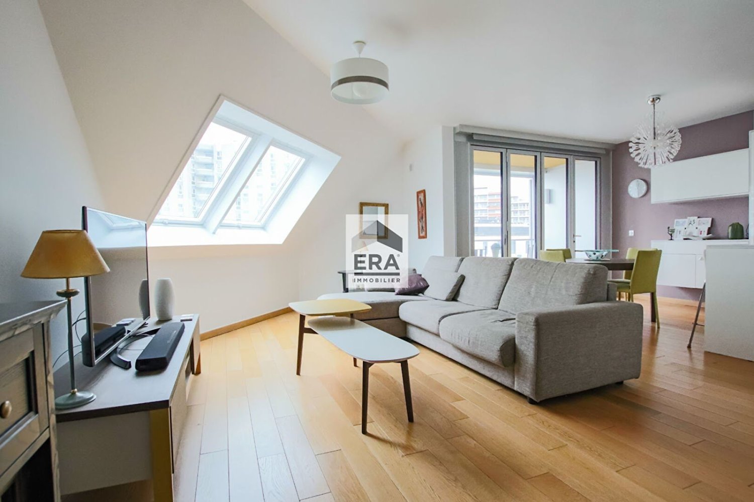 3 غرف نوم منزل ذو طابقين في Paris, France رقم 169801