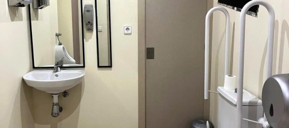 Propiedad comercial de 2 dormitorios en Valencia, Spain No. 143663 4