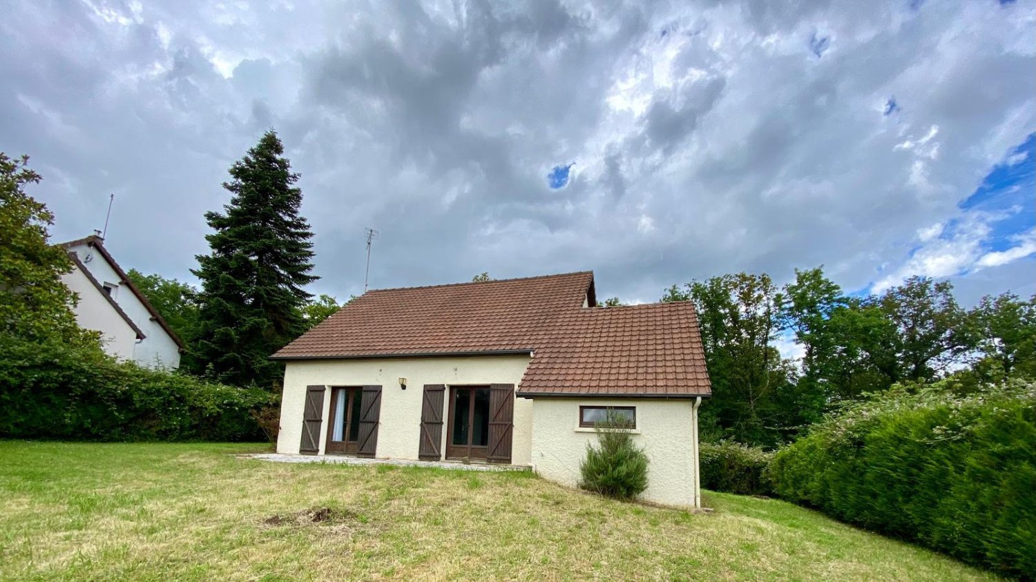 3 bedrooms House in Loir-et-Cher, France No. 275425