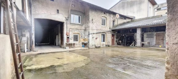 8-Zimmer Gewerbliche Immobilie in Koenigsmacker, France, Nr. 63796 4