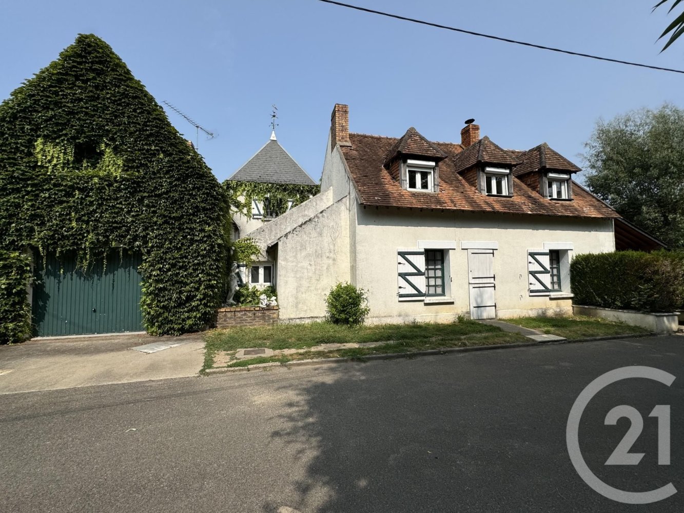 3 bedrooms House in Bannay, France No. 222768