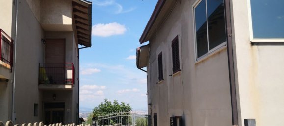 10 rooms House in Casalincontrada, Italy No. 189457 3