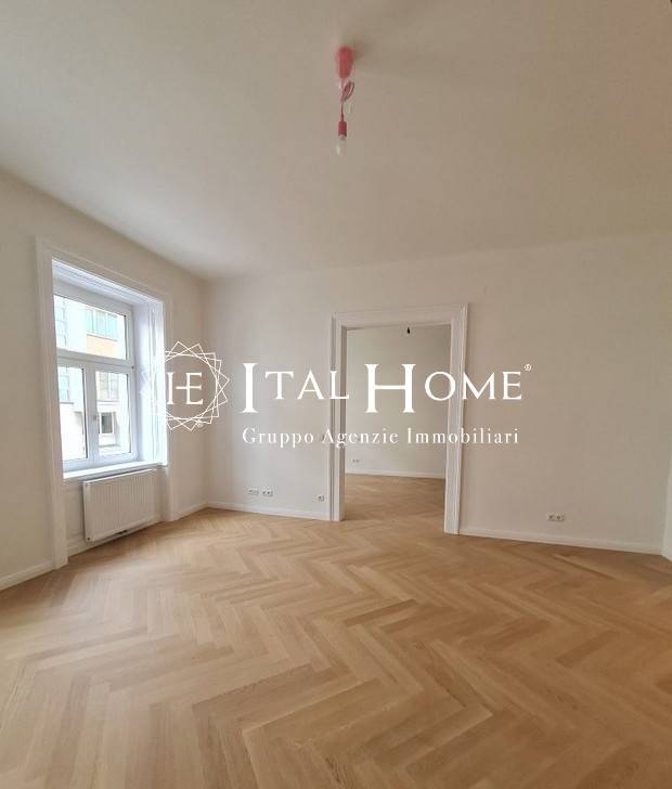 2 bedrooms Apartment in Milan, Italy No. 337064