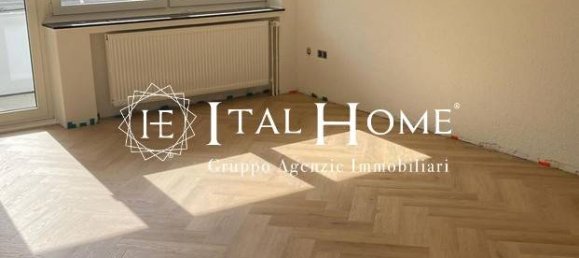 2 bedrooms Apartment in Milan, Italy No. 337064 6