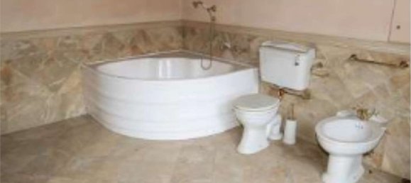 21 Schlafzimmer Haus in Gavirate, Italy, Nr. 365532 38