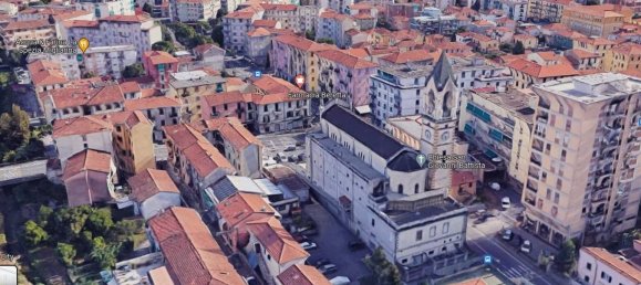 Квартира с 4 комнатами в Специя, Италия № 101346 2