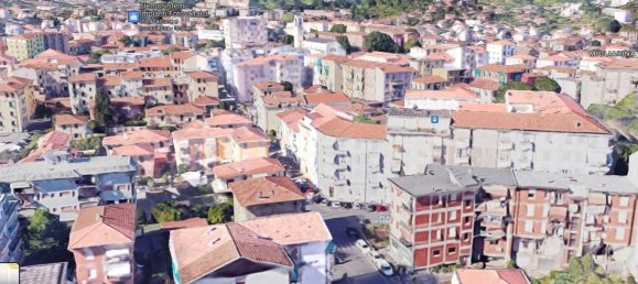 Квартира с 4 комнатами в Специя, Италия № 101346 3