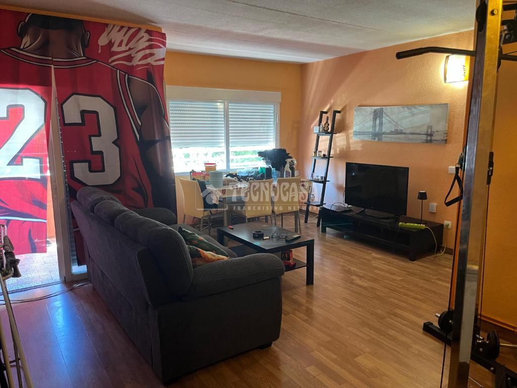 Квартира с 3 комнатами в Алькала-де-Энарес, Испания № 230459