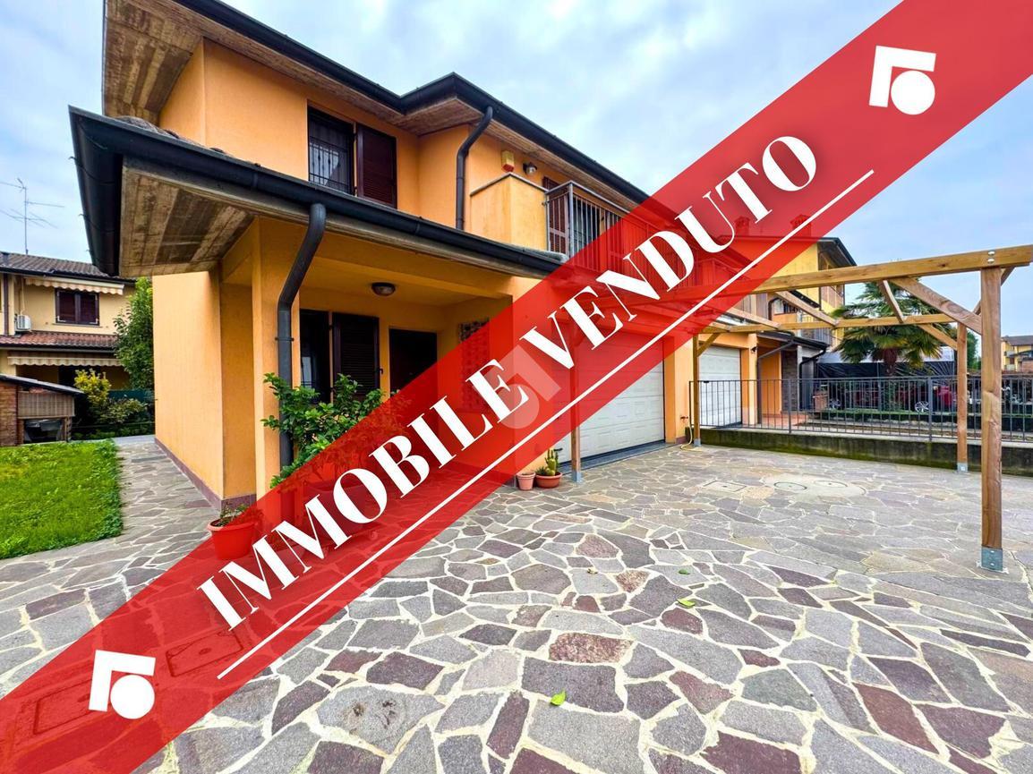 3غرفة فيلا في Pieranica, Italy رقم 133402