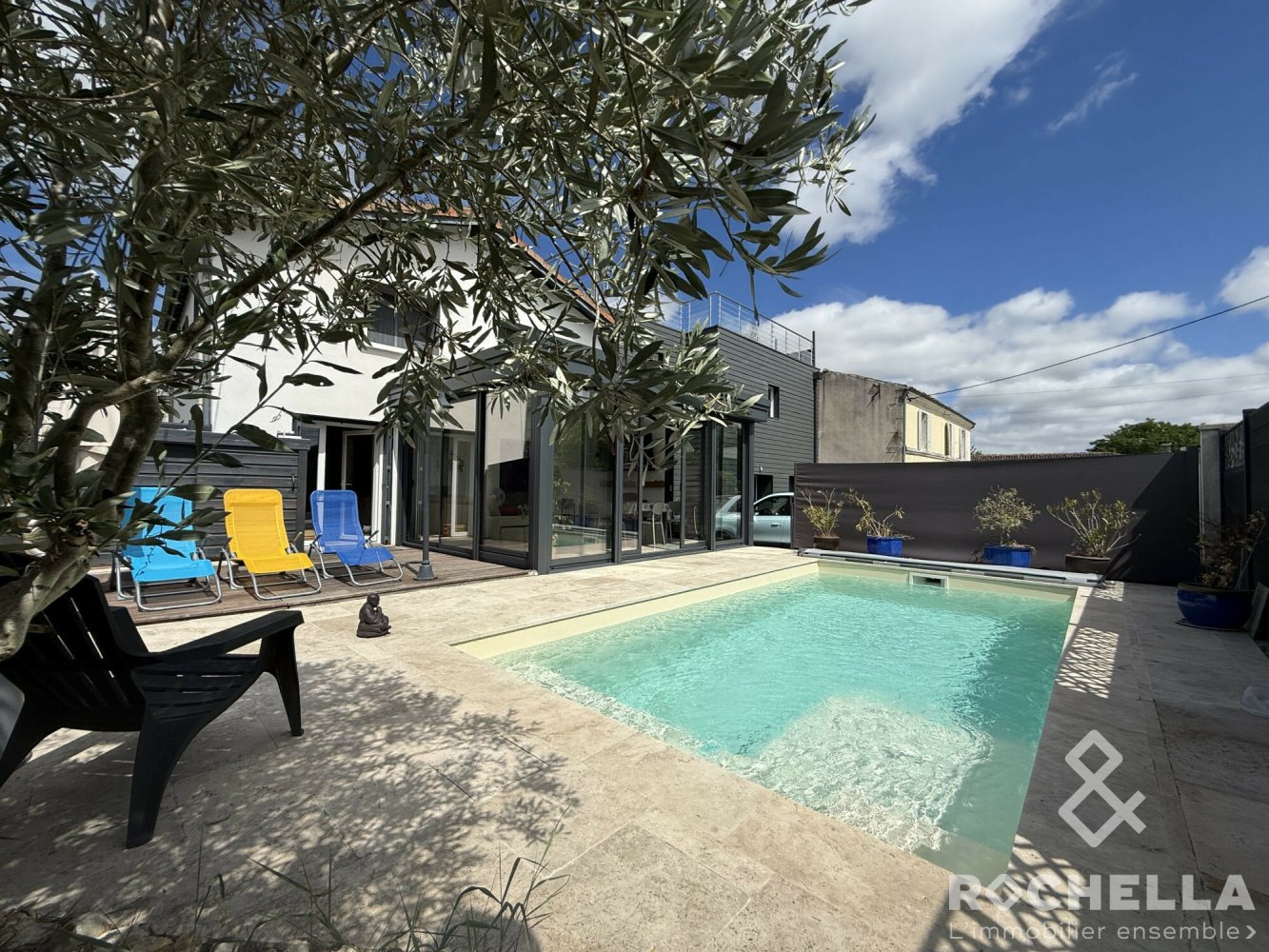 6 bedrooms Villa in Brizambourg, France No. 114345