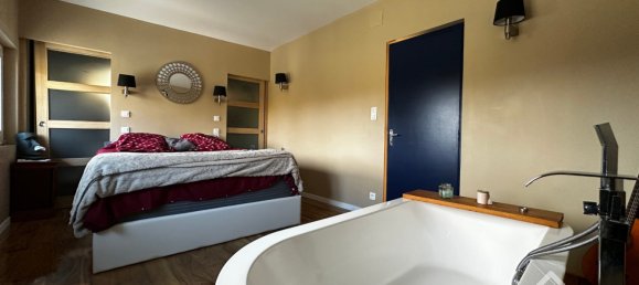 6 bedrooms Villa in Brizambourg, France No. 114345 30