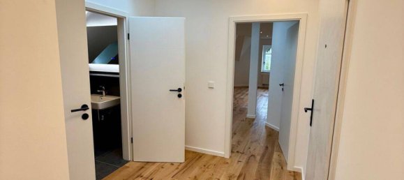 2 rooms Apartment in Chemnitz, Germany No. 357134 2