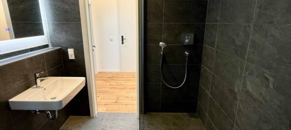 2 rooms Apartment in Chemnitz, Germany No. 357134 3