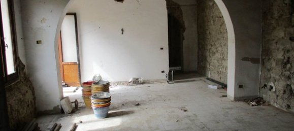 6غرفة شقة في Campi Bisenzio, Italy رقم 37166 7