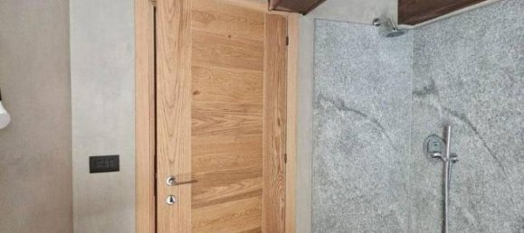 2 rooms Apartment in La Salle, Italy No. 134257 7