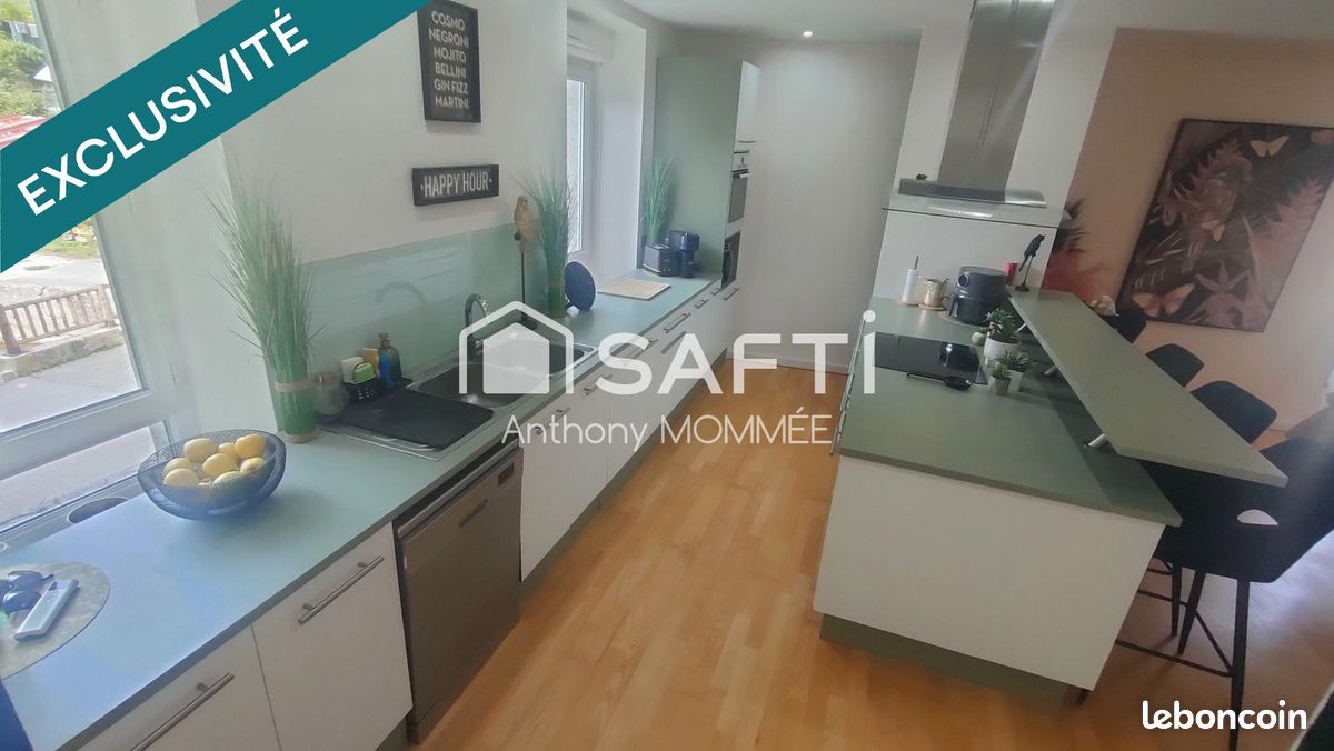 Moradia em banda T5 em Ain, France N.º 339247