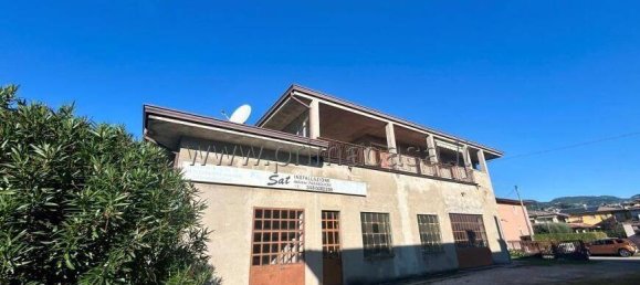 5 rooms Warehouse in Negrar, Italy No. 129124 9