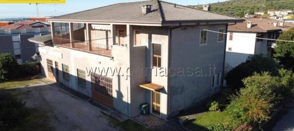 5 rooms Warehouse in Negrar, Italy No. 129124 3