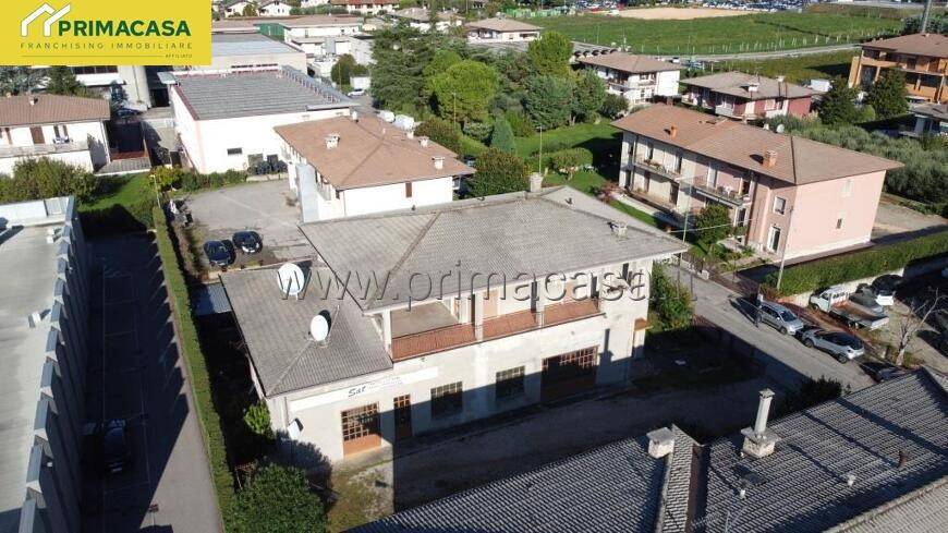 5 rooms Warehouse in Negrar, Italy No. 129124
